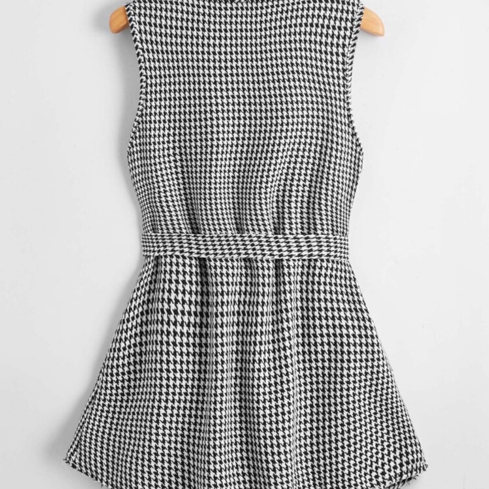 Houndstooth Vest - Picture 2 of 4